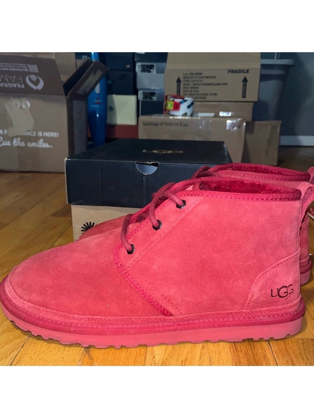 Men’s UGG Neumel Red Lace Up Suede Chukka Boots Size 11 - Picture 3 of 10